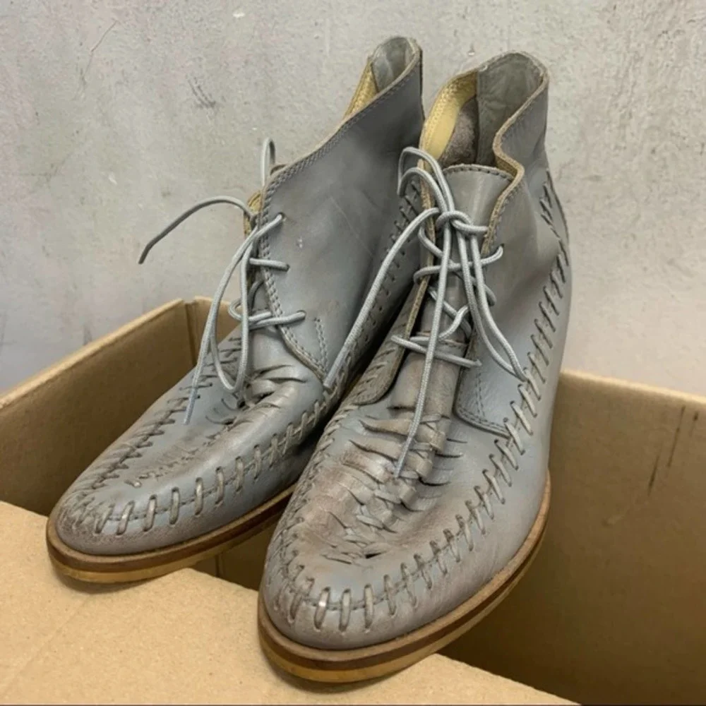 ANTHROPOLOGIE Latigo gray leather woven shoes /lace up booties women's boho SZ 7